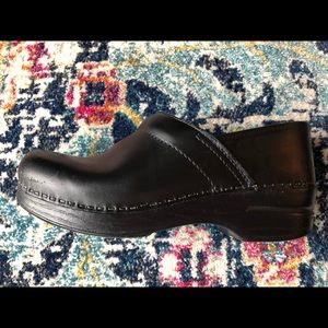 Dansko Professional Black Leather Clogs (eur 39)